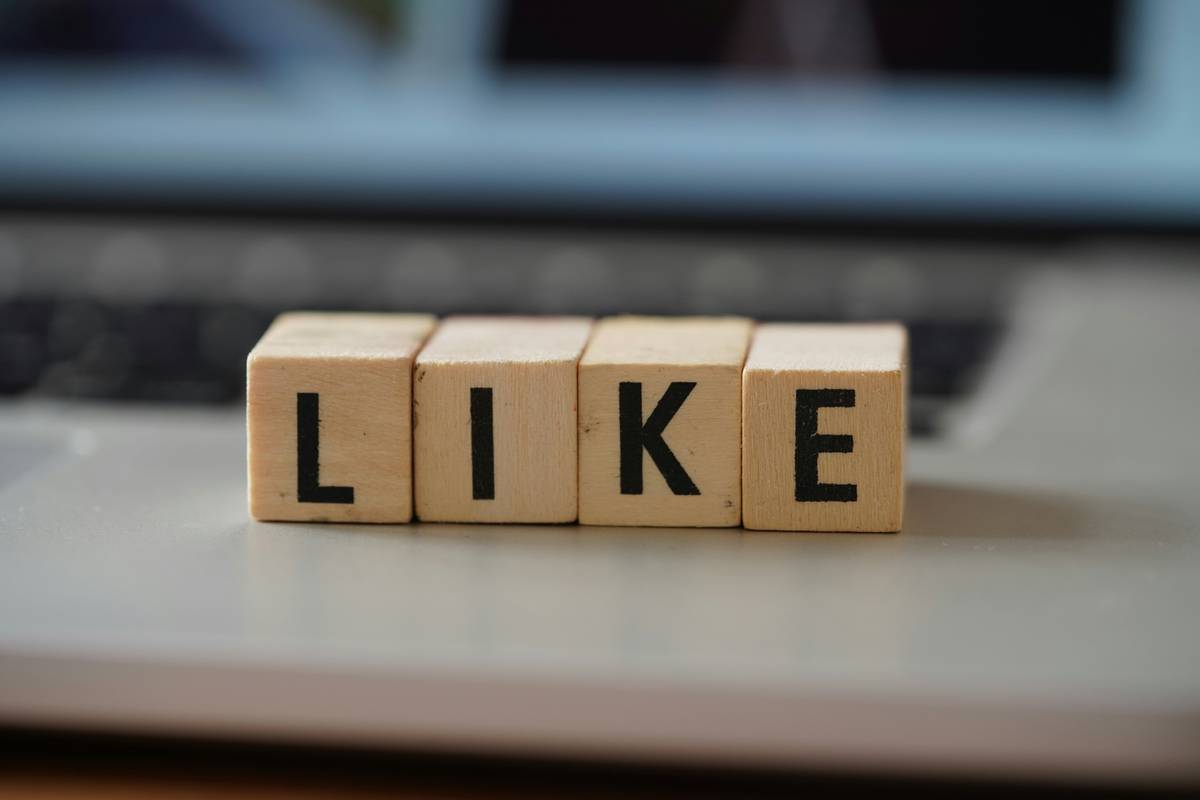 woman enjoying benefits of smoothies everyday with glowing skin and fresh organic ingredients